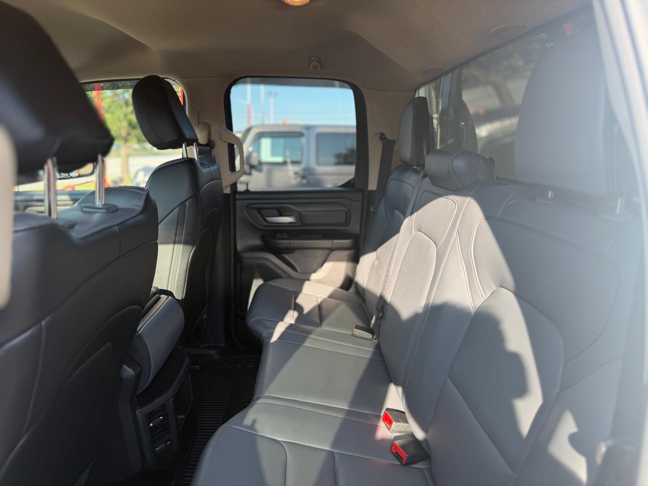 RAM 1500 Tradesman 4x4 Crew Cab 5'7" Box 2020