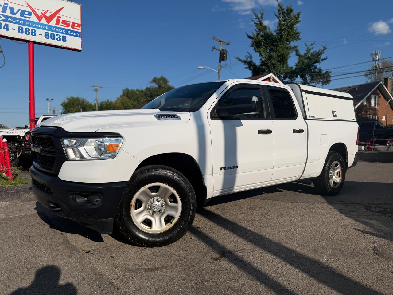 RAM 1500 Tradesman 4x4 Crew Cab 5'7" Box 2020