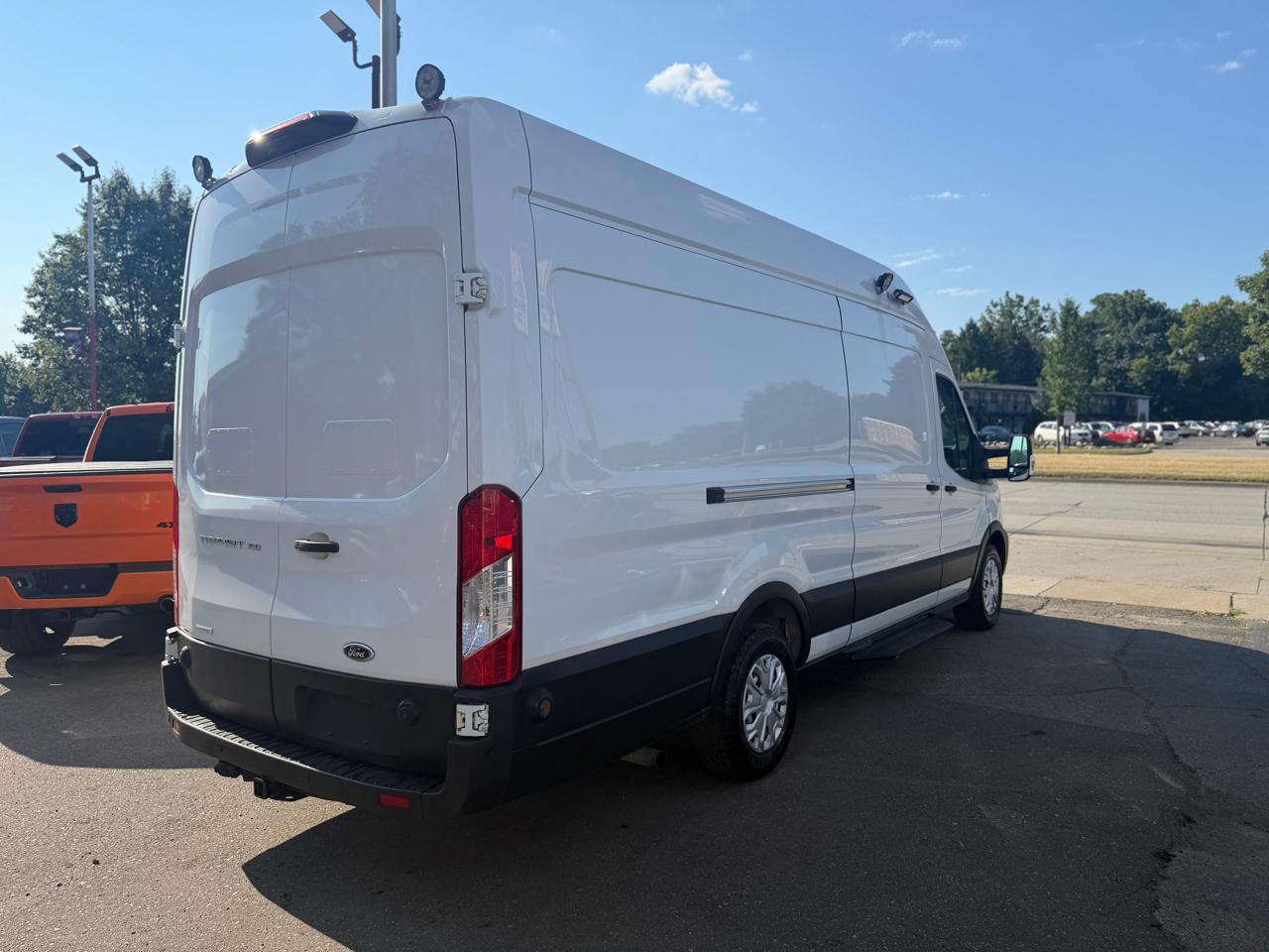 Ford Transit 350 Van High Roof w/Sliding Pass. 148-in. WB EL 2020