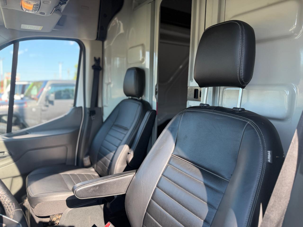 Ford Transit 350 Van High Roof w/Sliding Pass. 148-in. WB EL 2020