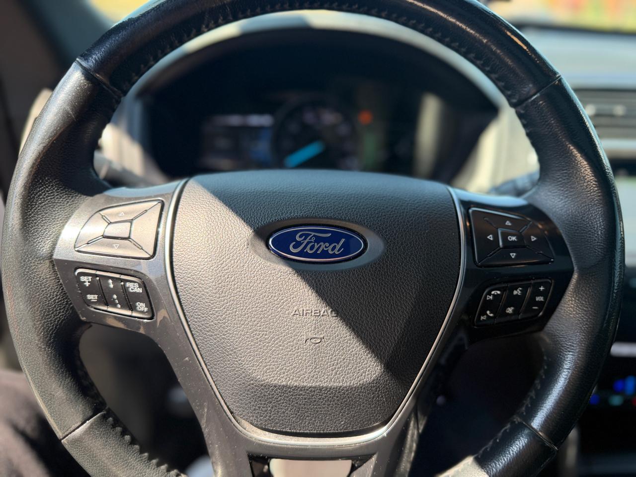 Ford Explorer Limited 4WD 2019