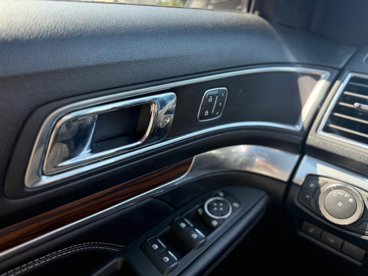 Ford Explorer Limited 4WD 2019
