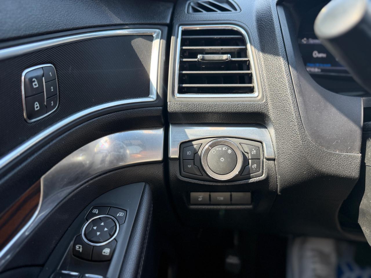 Ford Explorer Limited 4WD 2019