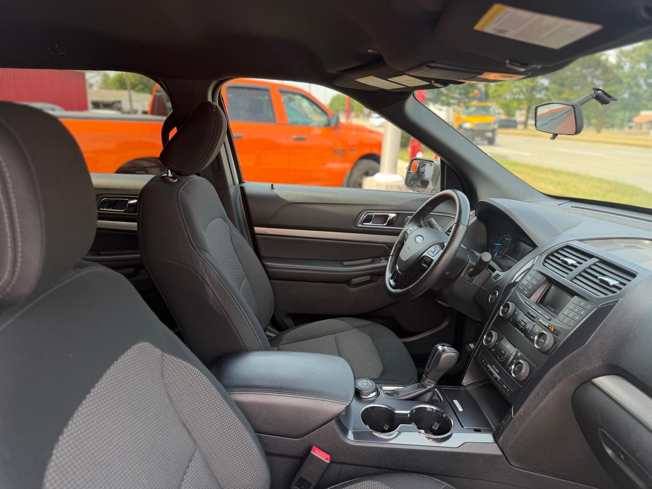 Ford Explorer XLT 4WD 2018