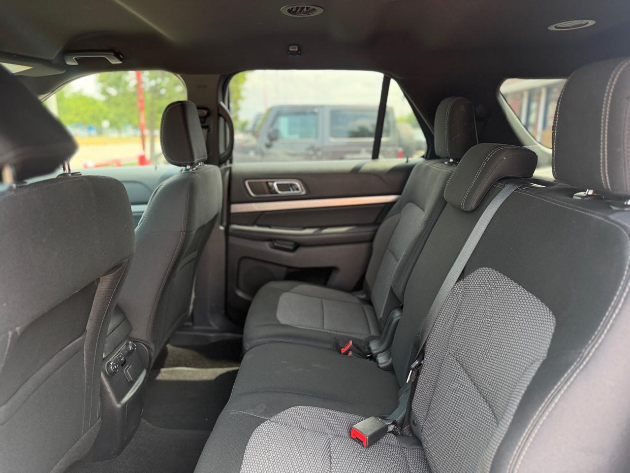 Ford Explorer XLT 4WD 2018