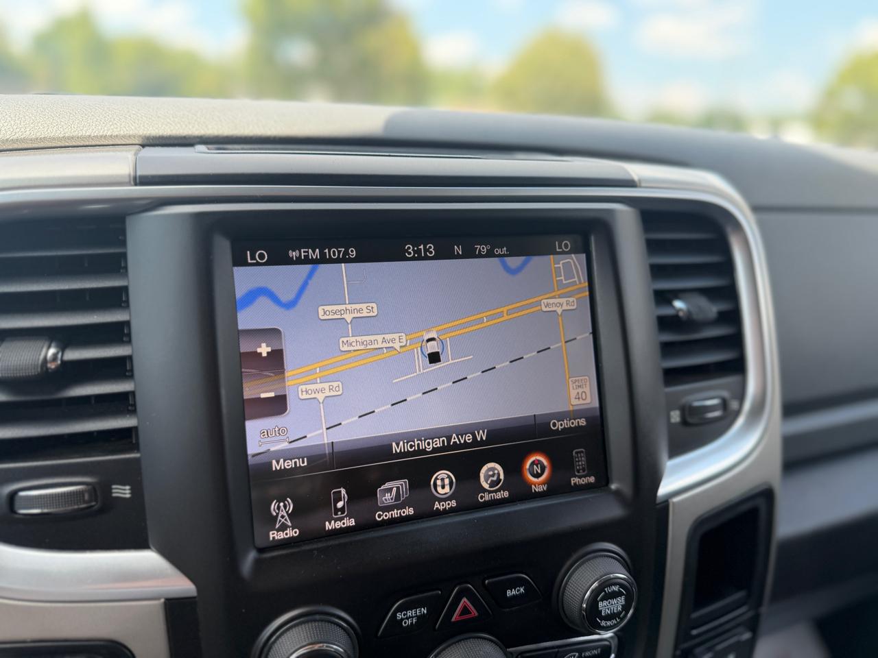 RAM 1500 Big Horn Crew Cab 4WD 2017