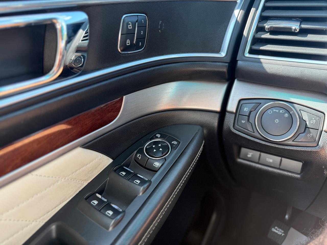 Ford Explorer Platinum AWD 2017