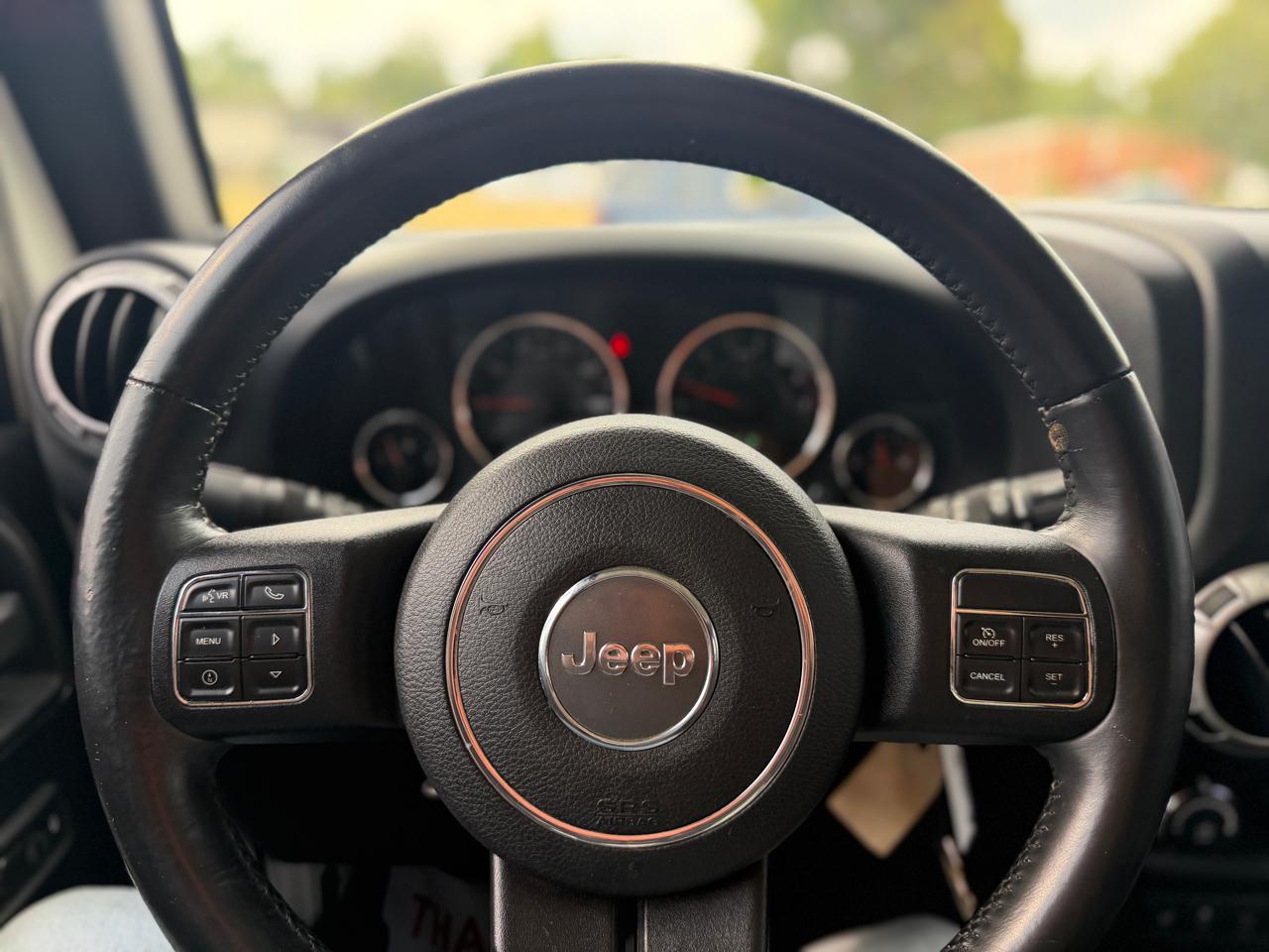 Jeep Wrangler Unlimited Sahara 4WD 2015