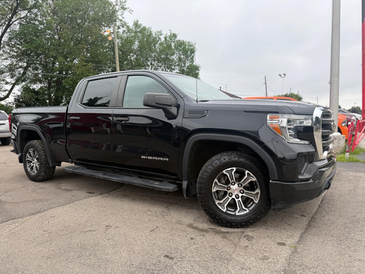 GMC Sierra 1500 Base Crew Cab 4WD 2019