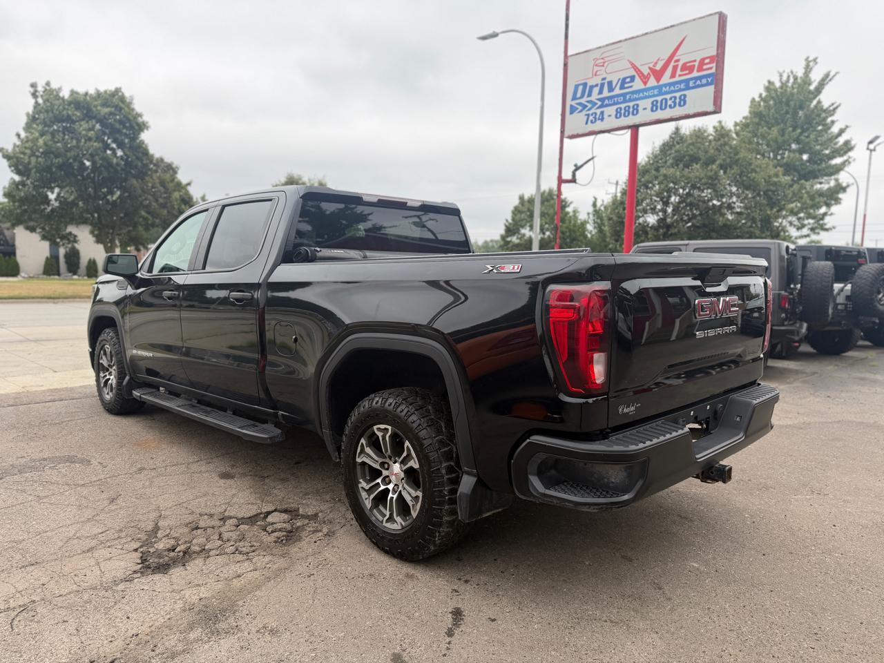 GMC Sierra 1500 Base Crew Cab 4WD 2019