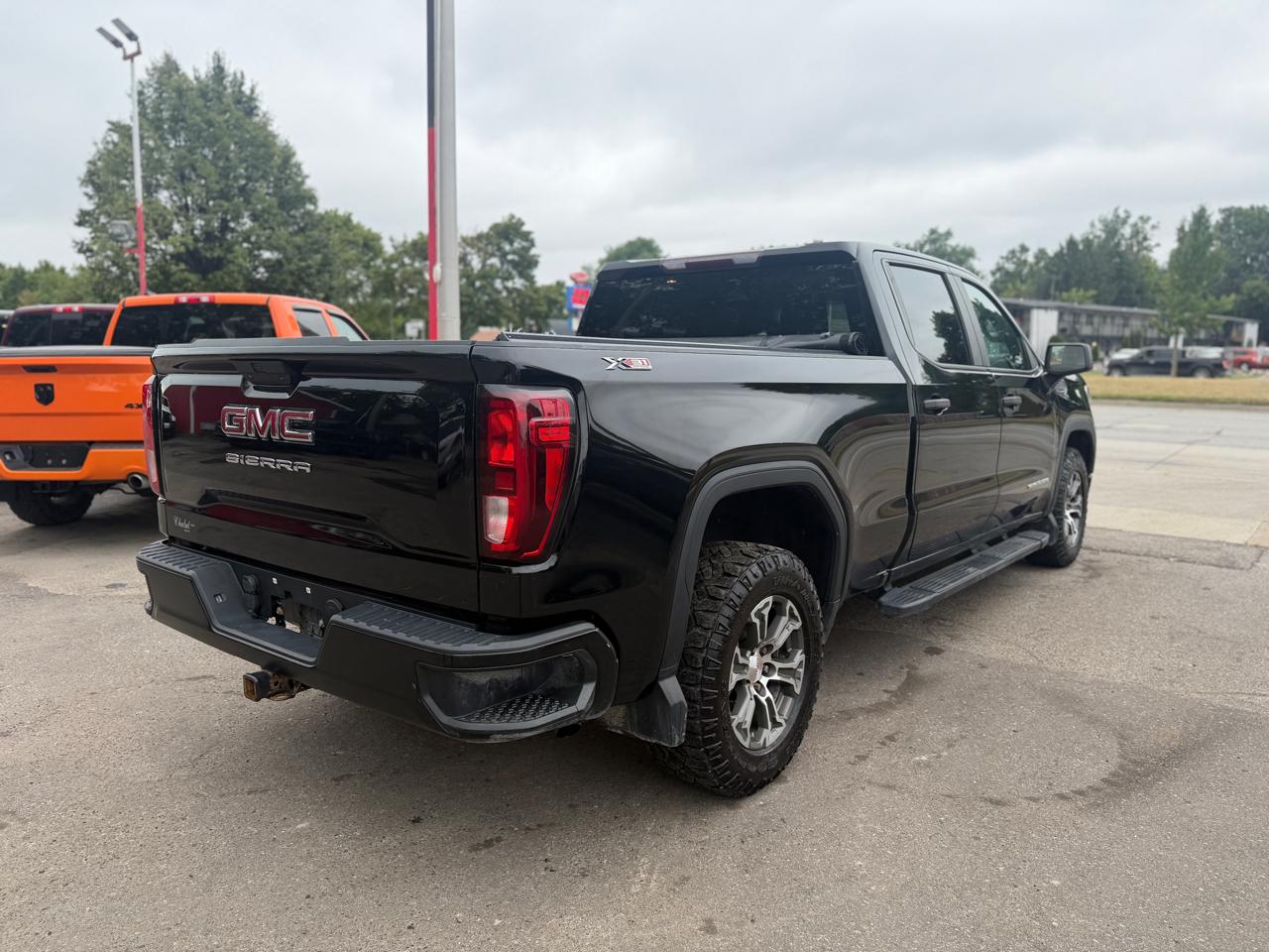 GMC Sierra 1500 Base Crew Cab 4WD 2019