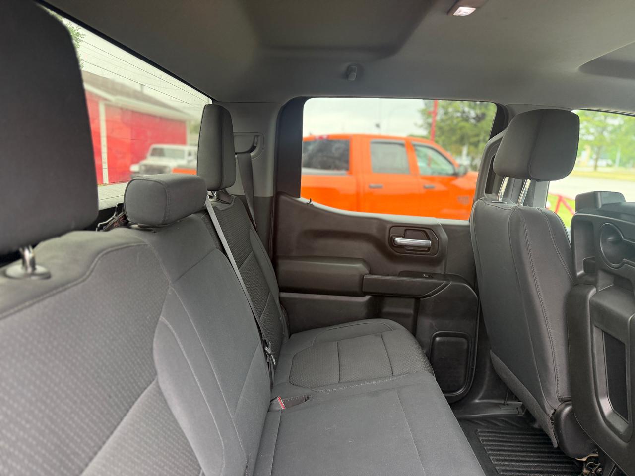 GMC Sierra 1500 Base Crew Cab 4WD 2019