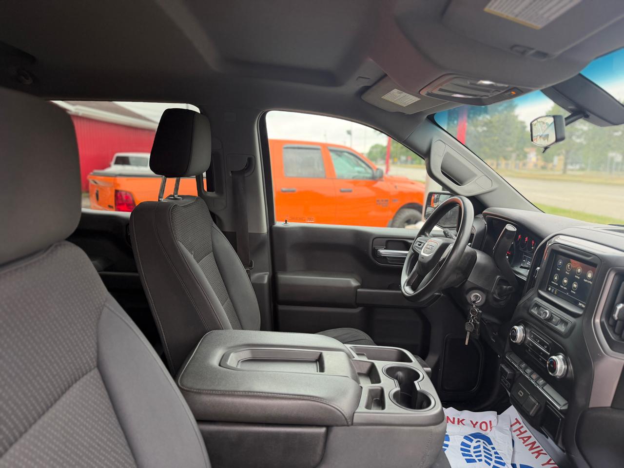 GMC Sierra 1500 Base Crew Cab 4WD 2019