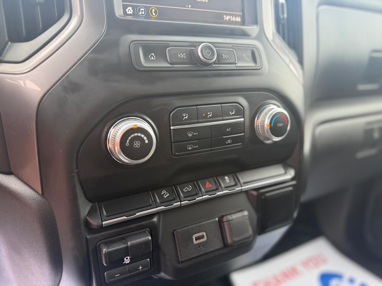 GMC Sierra 1500 Base Crew Cab 4WD 2019