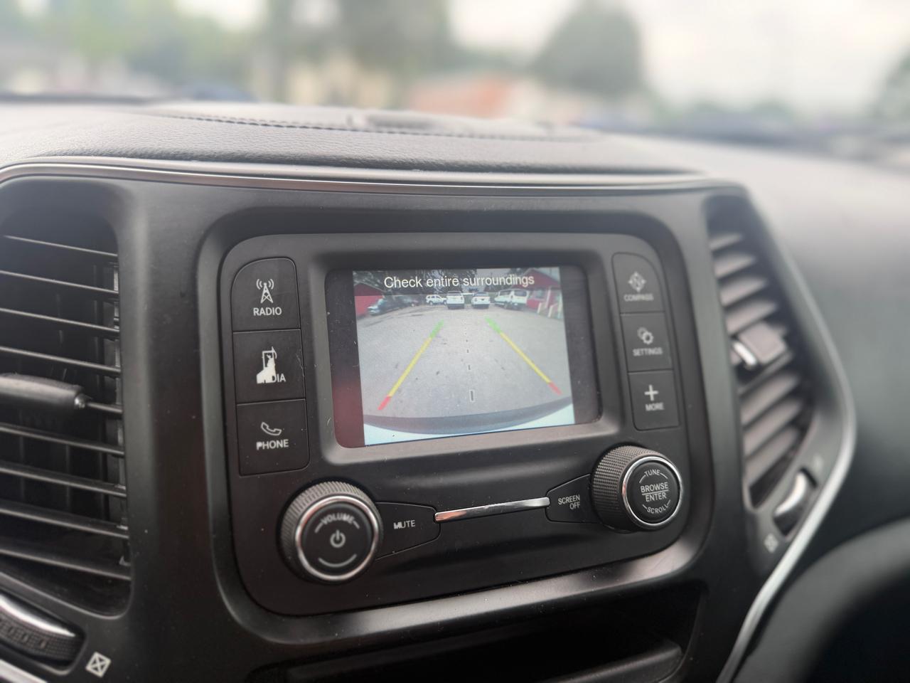 Jeep Cherokee Sport FWD 2019