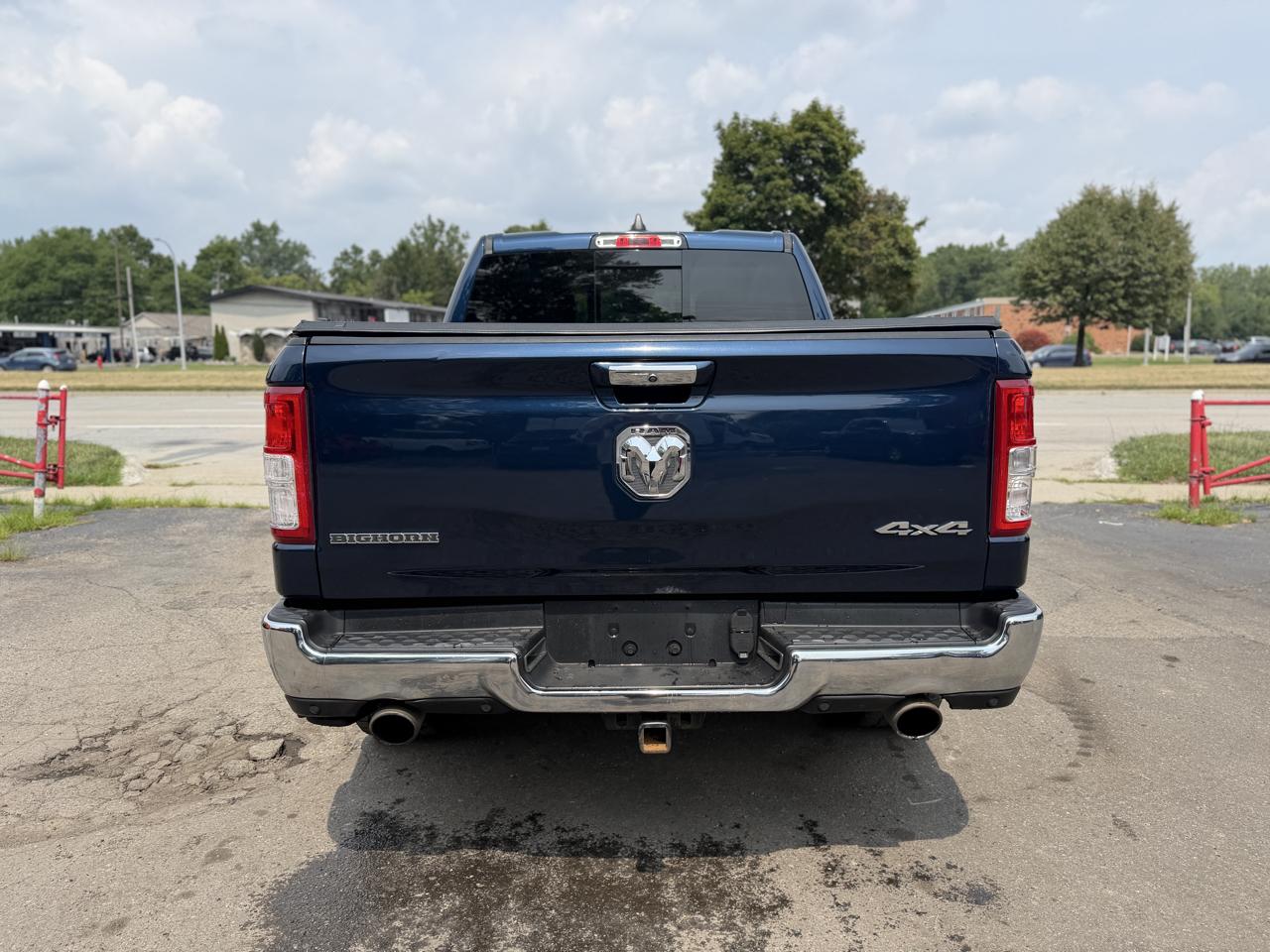 RAM 1500 Big Horn Crew Cab 4WD 2020