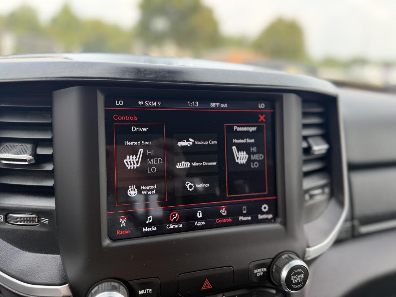 RAM 1500 Big Horn Crew Cab 4WD 2020
