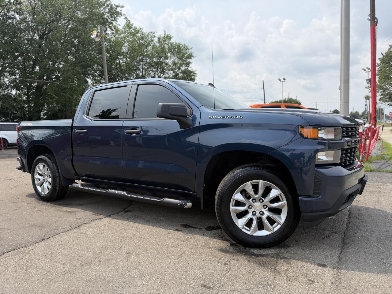 Chevrolet Silverado 1500 Custom Crew Cab 4WD 2021