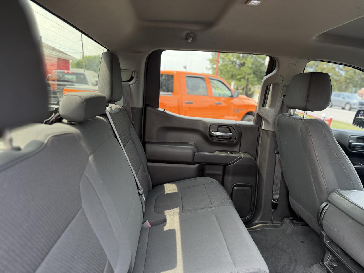 Chevrolet Silverado 1500 Custom Crew Cab 4WD 2021