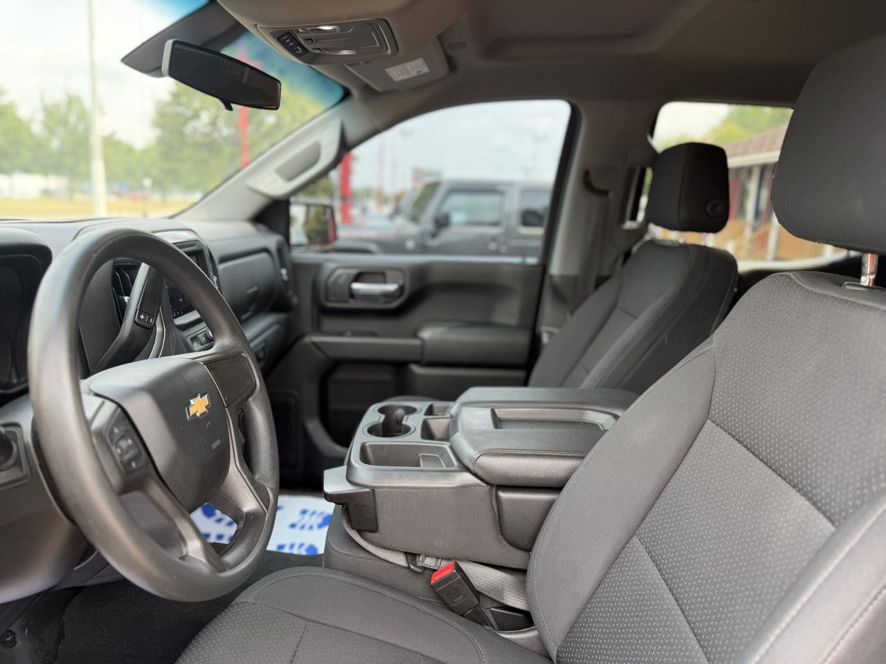 Chevrolet Silverado 1500 Custom Crew Cab 4WD 2021