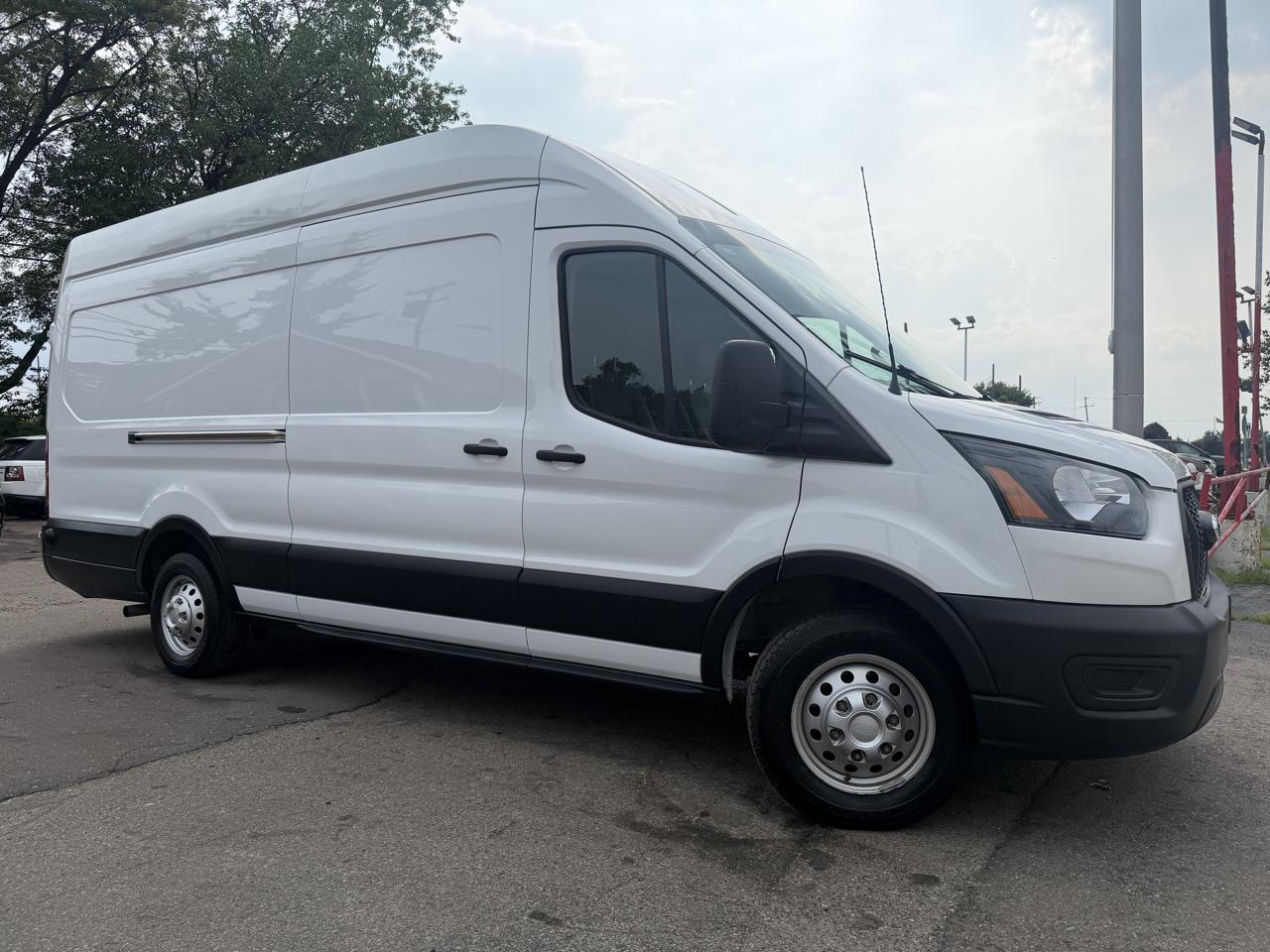 Ford Transit 250 Van High Roof w/Sliding Pass. 148-in. WB EL 2024