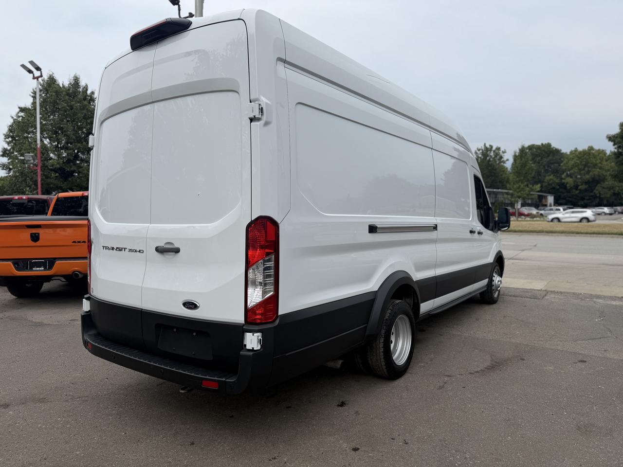 Ford Transit 350 Van HD High Roof 10360lb GVWR Pass. Slide EL 2021