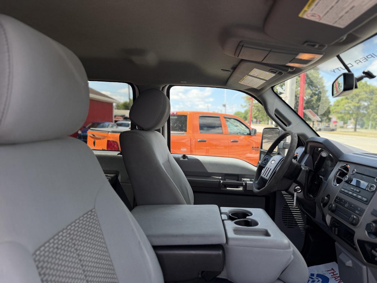 Ford F-250 SD XLT Crew Cab Long Bed 4WD 2016