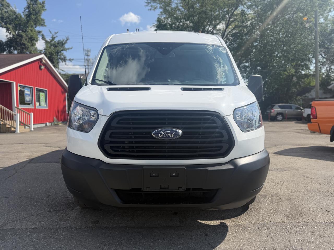 Ford Transit 250 Van Med. Roof w/Sliding Pass. 148-in. WB 2019
