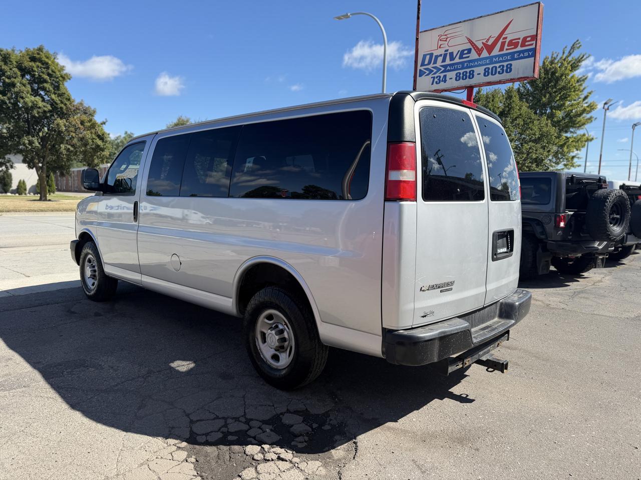 Chevrolet Express LS 2500 2016