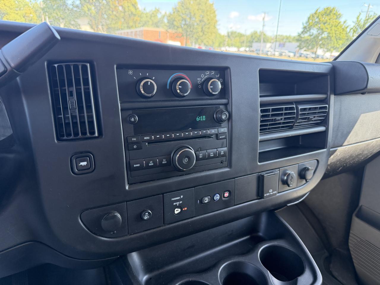 Chevrolet Express LS 2500 2016