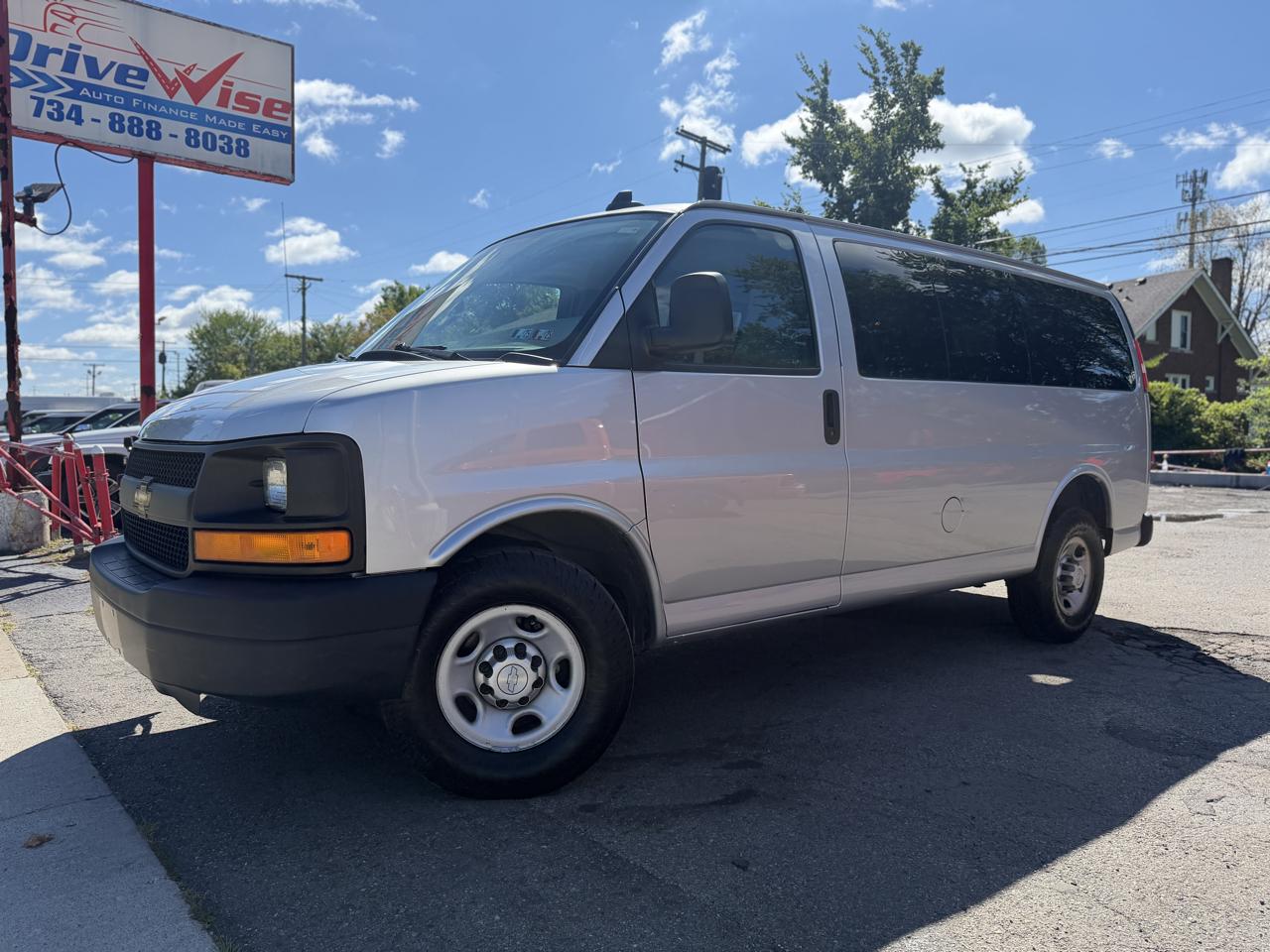 Chevrolet Express LS 2500 2016