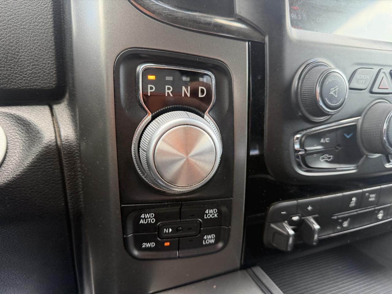 RAM 1500 Sport Crew Cab 4WD 2018