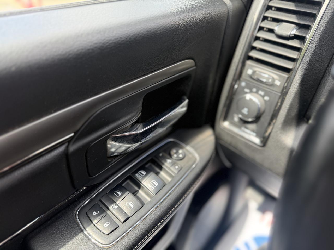 RAM 1500 Sport Crew Cab 4WD 2018