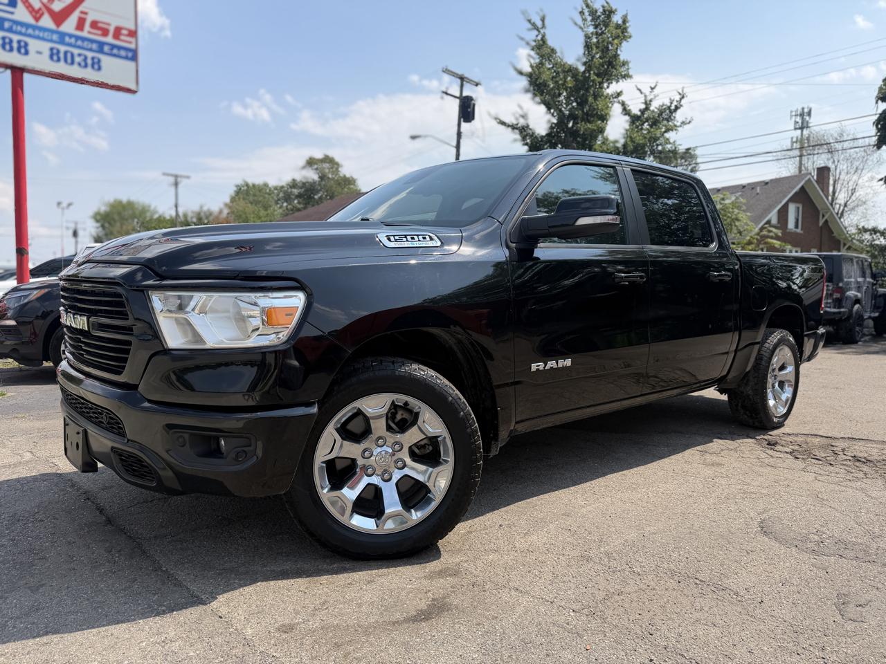 RAM 1500 Big Horn Crew Cab 4WD 2021
