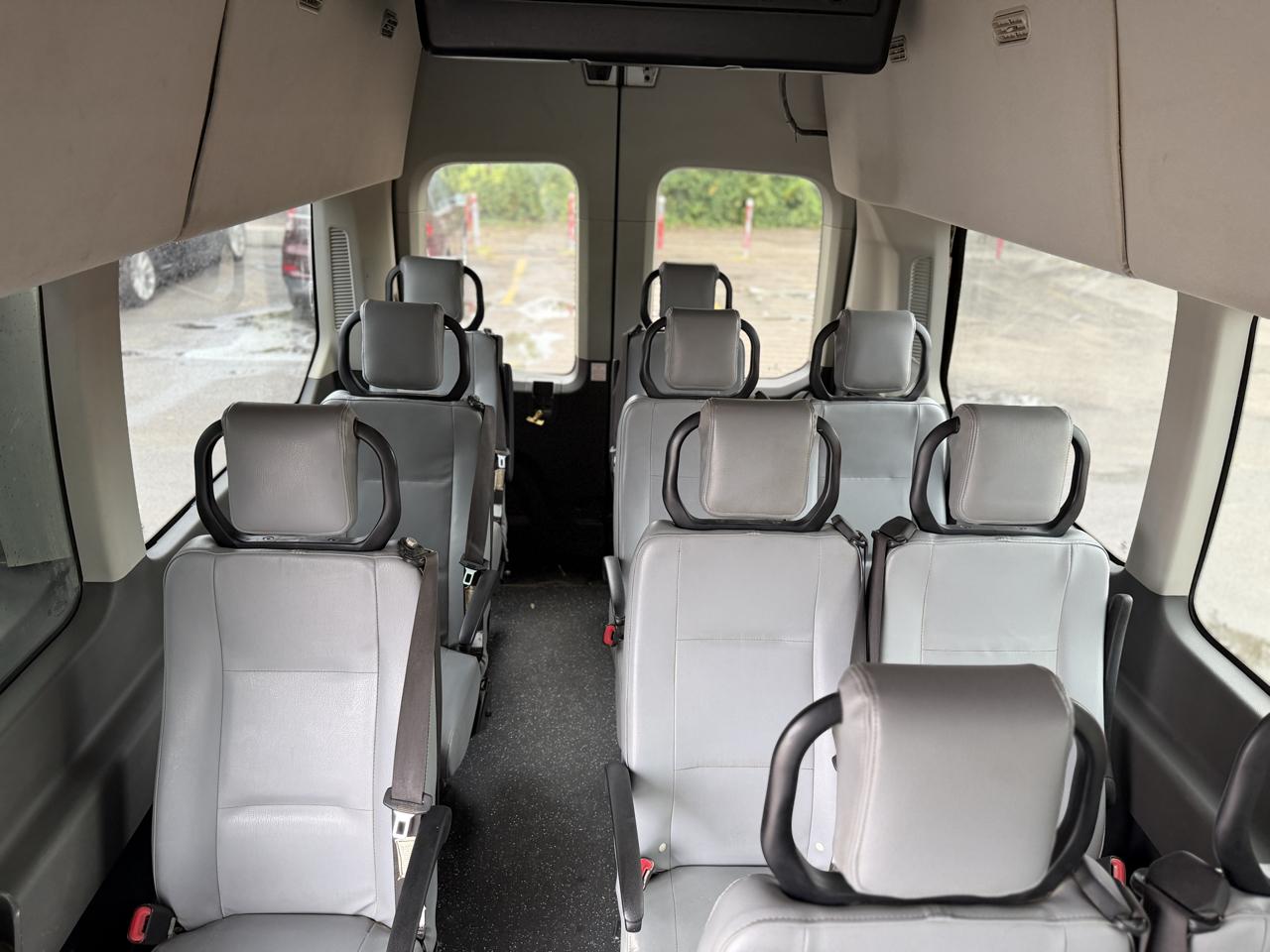 Ford Transit T-350 HD Wagon DRW 2023