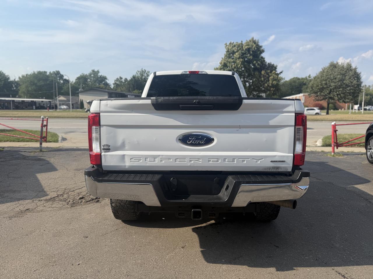 Ford F-250 SD XLT Crew Cab 4WD 2019