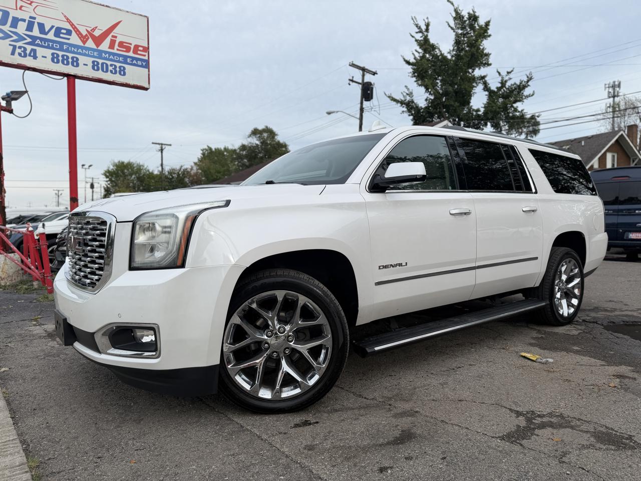 GMC Yukon XL Denali 4WD 2019