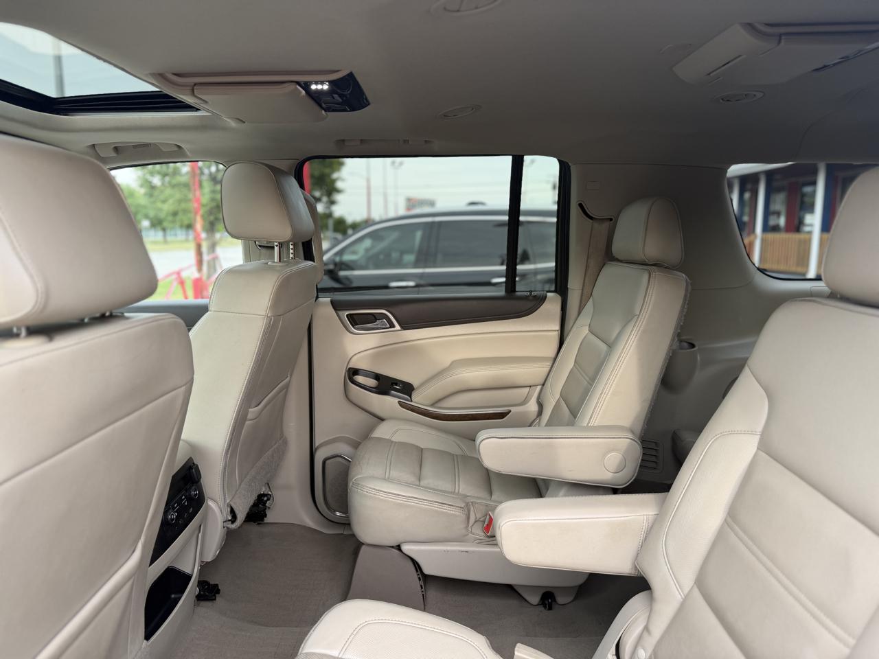 GMC Yukon XL Denali 4WD 2019