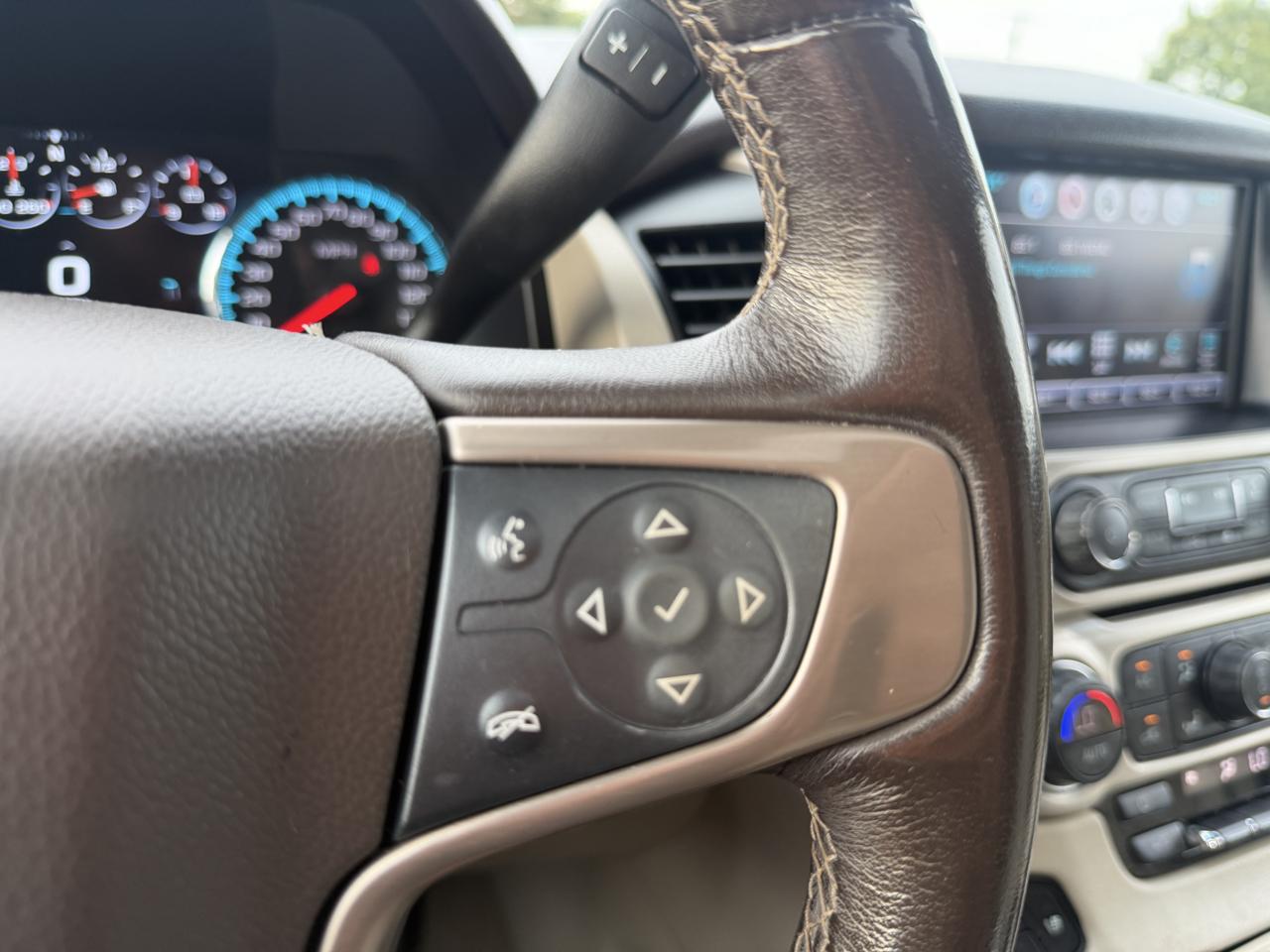 GMC Yukon XL Denali 4WD 2019