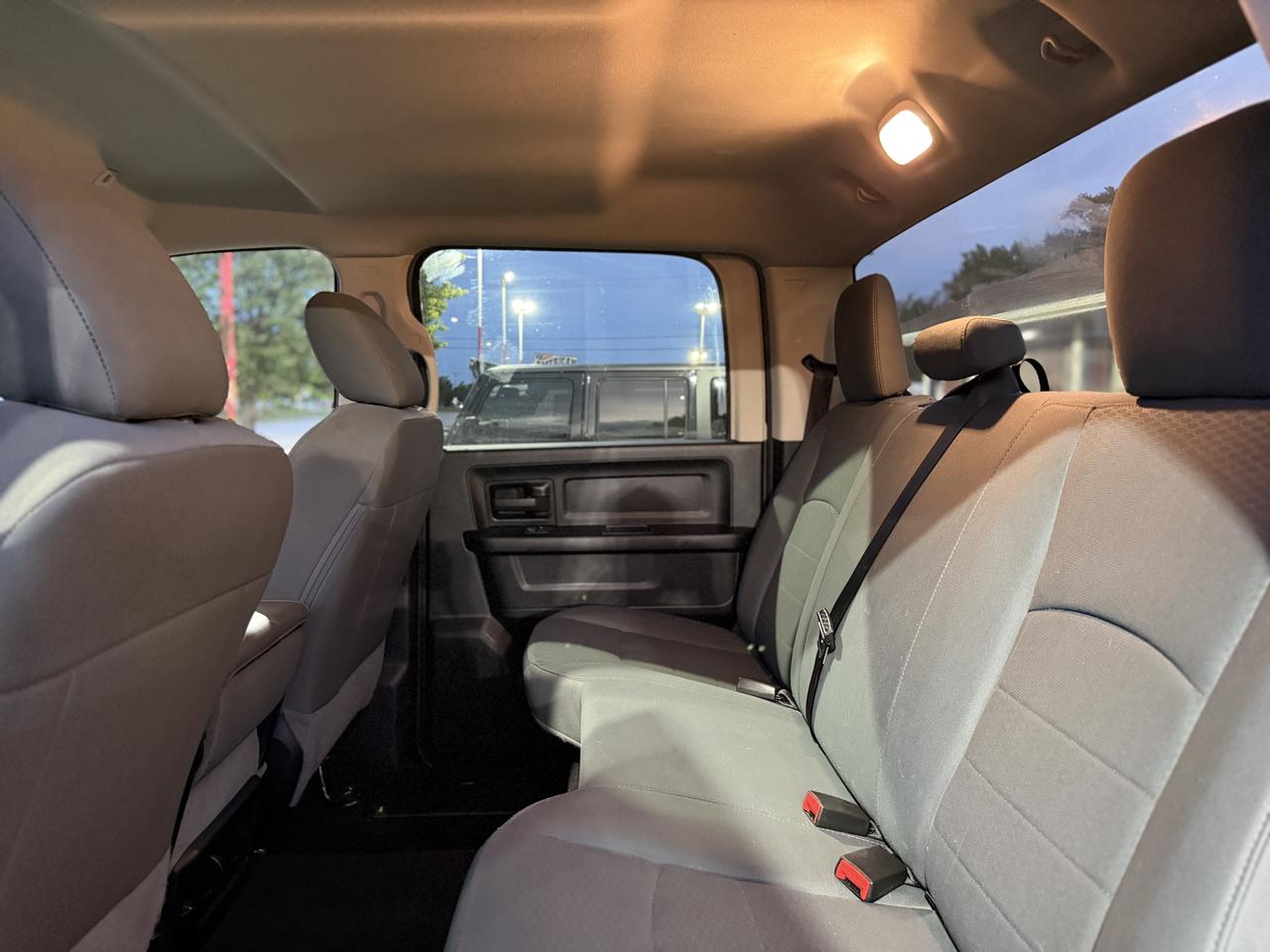RAM 2500 Tradesman Crew Cab LWB 4WD 2018