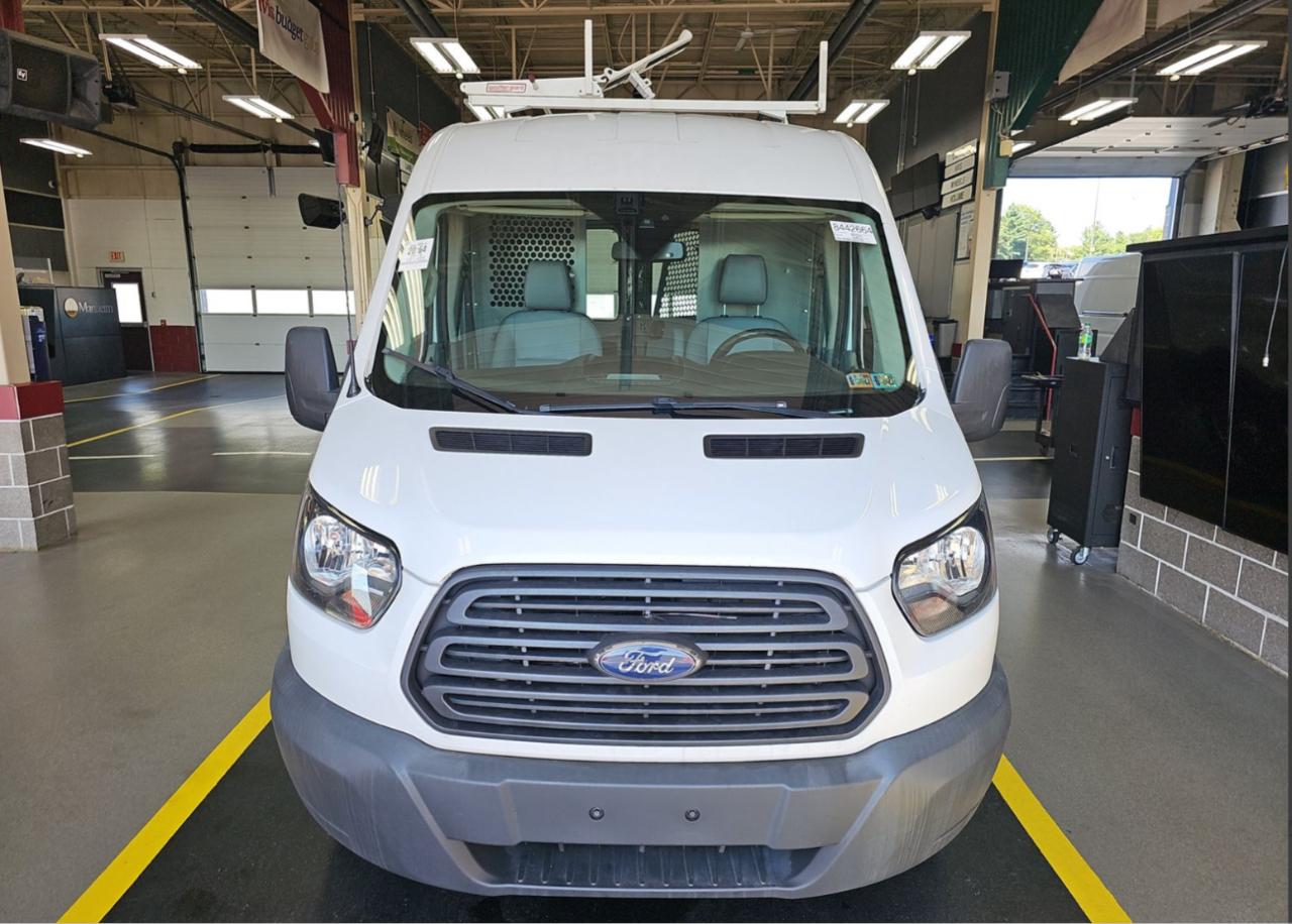 Ford Transit 250 Van Med. Roof w/Sliding Pass. 148-in. WB 2018