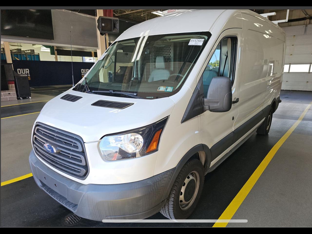 Ford Transit 250 Van Med. Roof w/Sliding Pass. 148-in. WB 2018