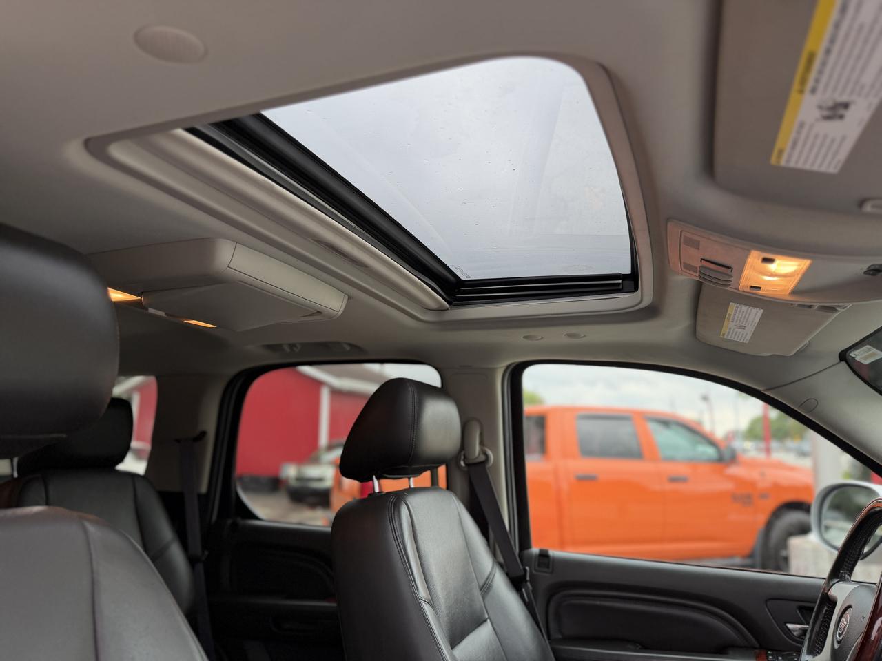 Cadillac Escalade Premium AWD 2014