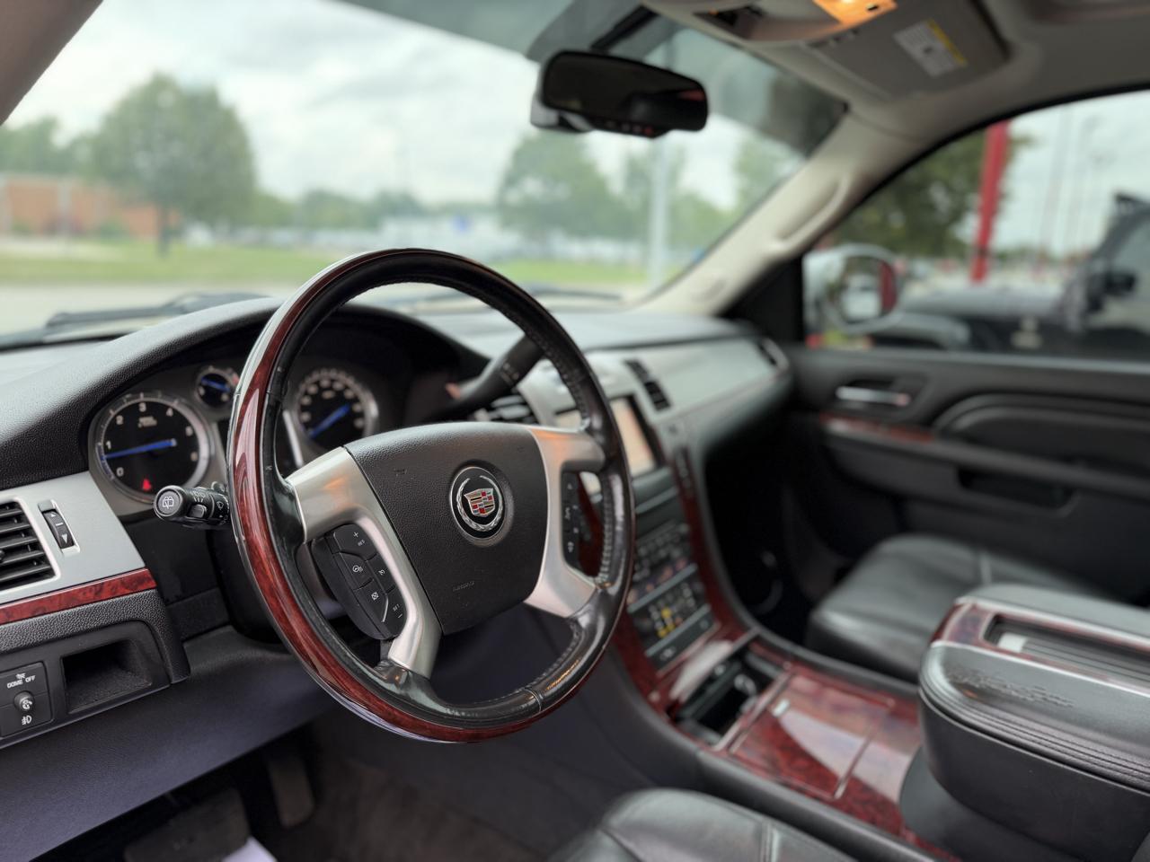 Cadillac Escalade Premium AWD 2014