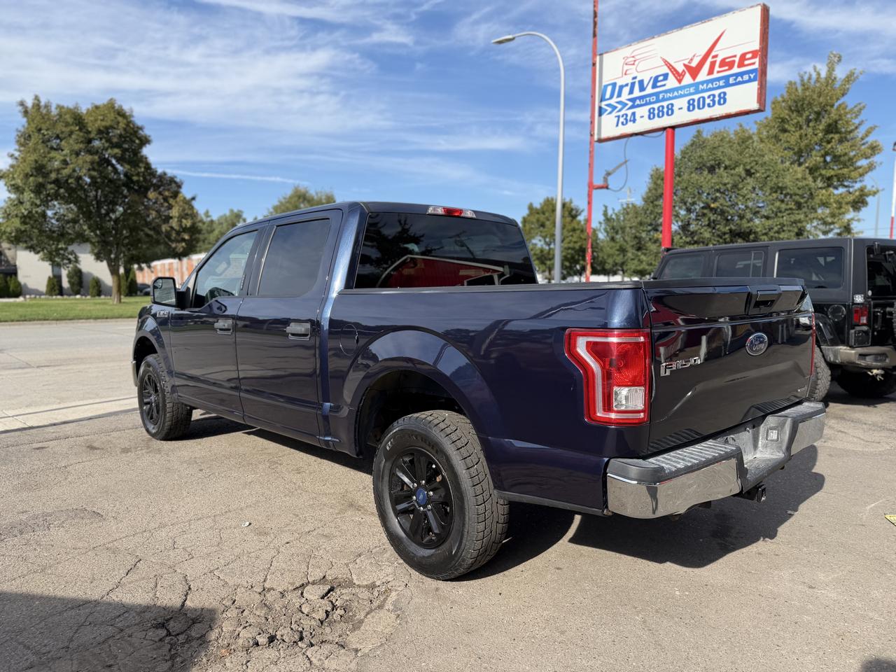 Ford F-150 XLT 4WD SuperCrew 5.5' Box 2015