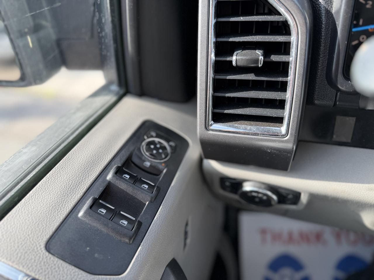 Ford F-150 XLT 4WD SuperCrew 5.5' Box 2015