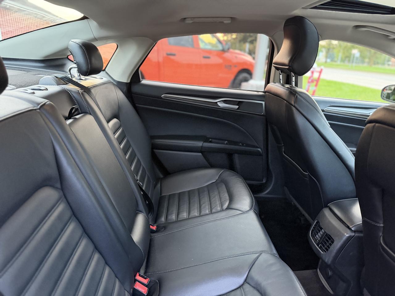 Ford Fusion SE 2017