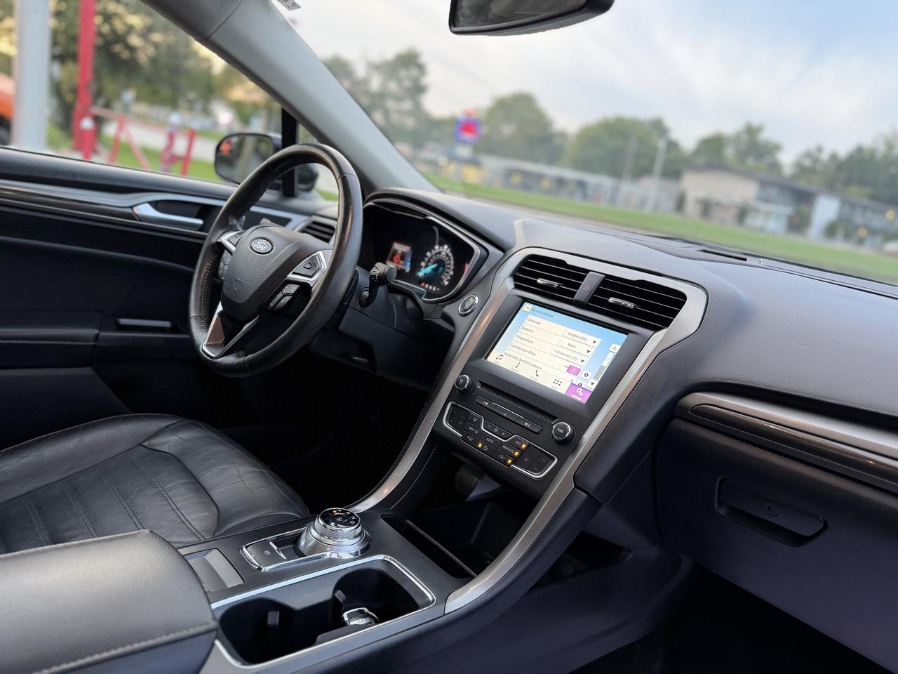 Ford Fusion SE 2017