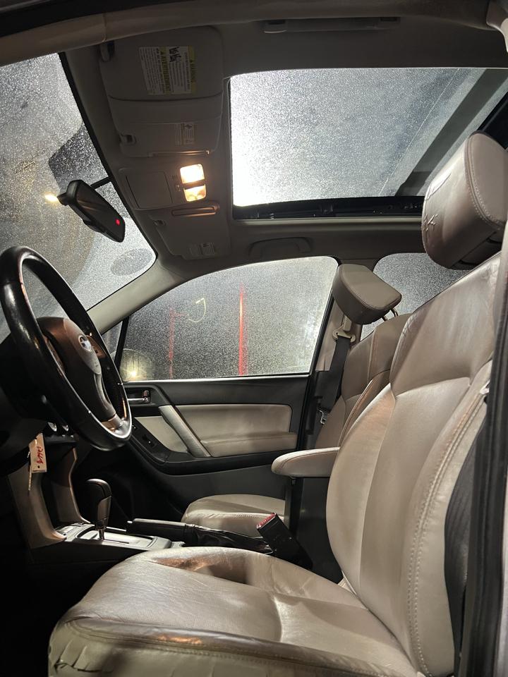 Subaru Forester 2.5i Limited 2014