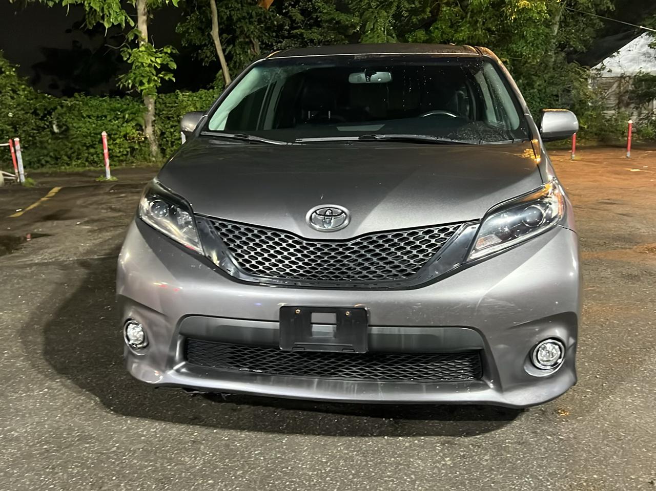 Toyota Sienna SE 8-Passenger 2017